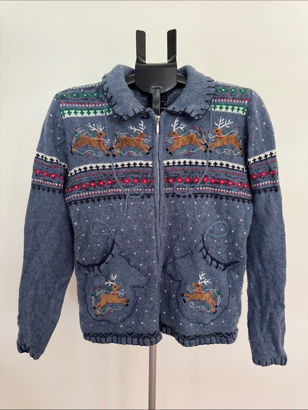 Studio Fa La La - Ladies Christmas Sweater Size Small